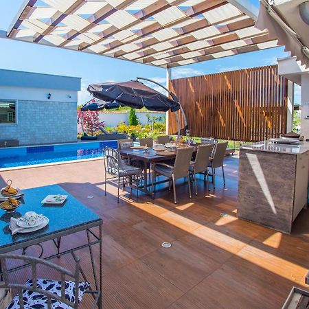 Villa Vie บลากาย ภายนอก รูปภาพ